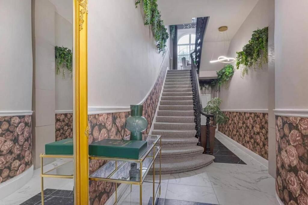 Stylish Hyde Park Home By Tube Stations With Elevator 伦敦 外观 照片