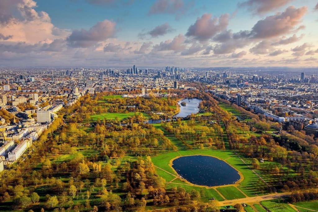 Stylish Hyde Park Home By Tube Stations With Elevator 伦敦 外观 照片